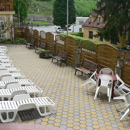 Lazensky Lecebny Dum Praha Hotel Luhacovice Luaran gambar